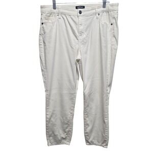 Buffalo Aubrey Mid-Rise Super Soft Capri Jeans Size 14/34 White Denim‎
